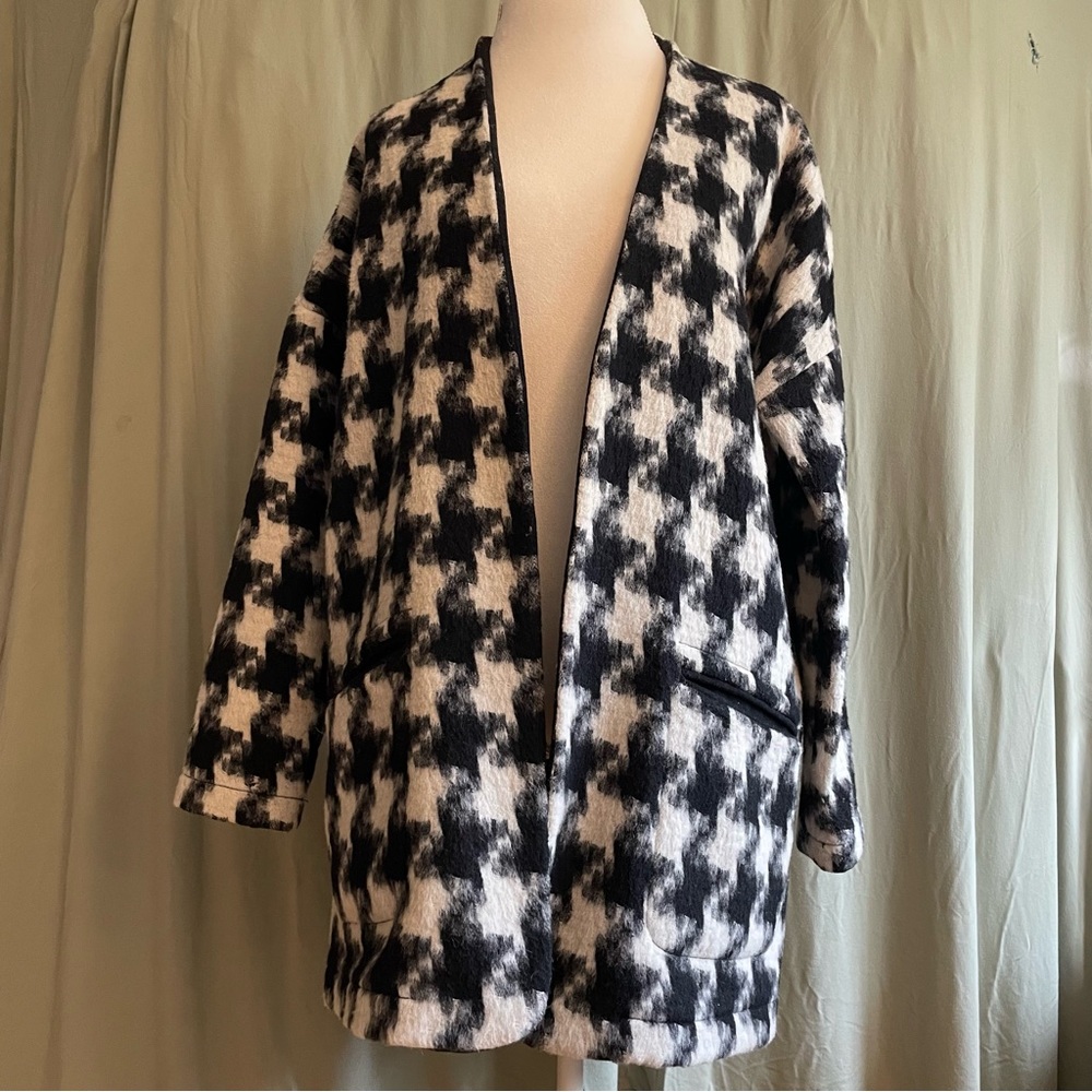 M By M Houndstooth Open Front Jacket - image 1
